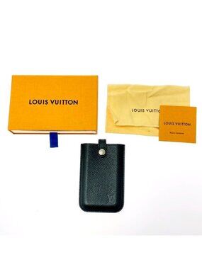 Louis Vuitton Taiga Porto Business Card Holder Black
